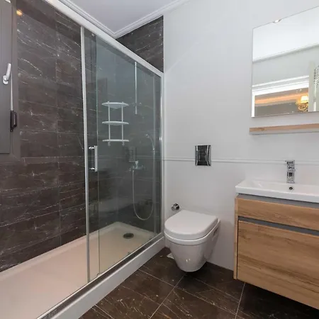 Gunes 2 Icmeler Shared Pool Villa Mugla