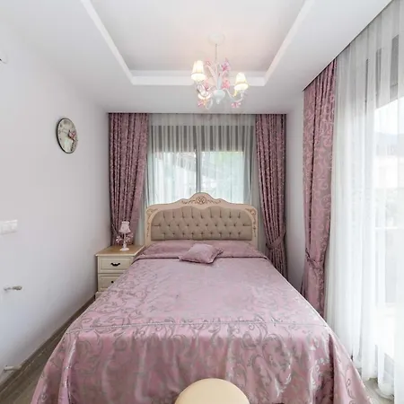Villa Gunes 2 Icmeler Shared Pool Mugla