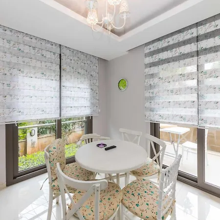 Gunes 2 Icmeler Shared Pool Villa *