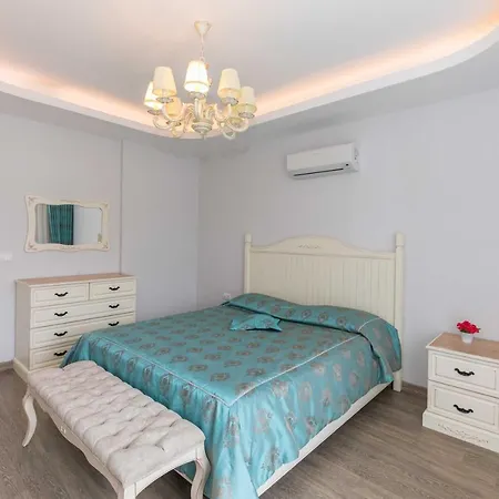 Gunes 2 Icmeler Shared Pool Mugla